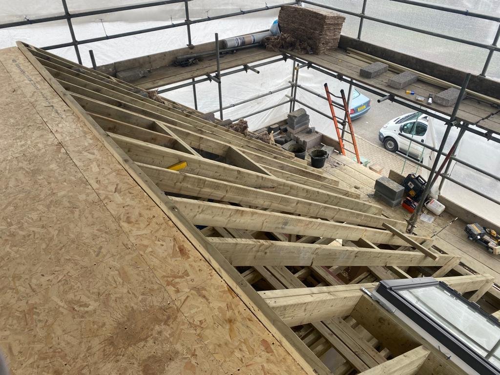 Lofts & Roofing construction service by Bakr Construction London